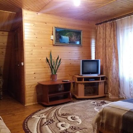 Bee House Hotell Bukovel Eksteriør bilde