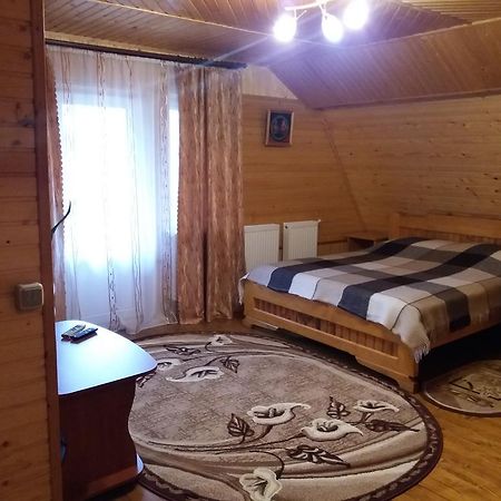 Bee House Hotell Bukovel Eksteriør bilde