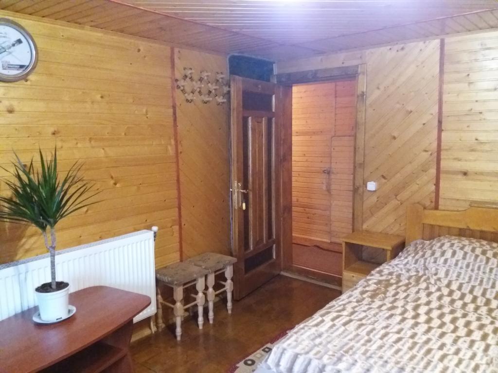 Bee House Hotell Bukovel Eksteriør bilde